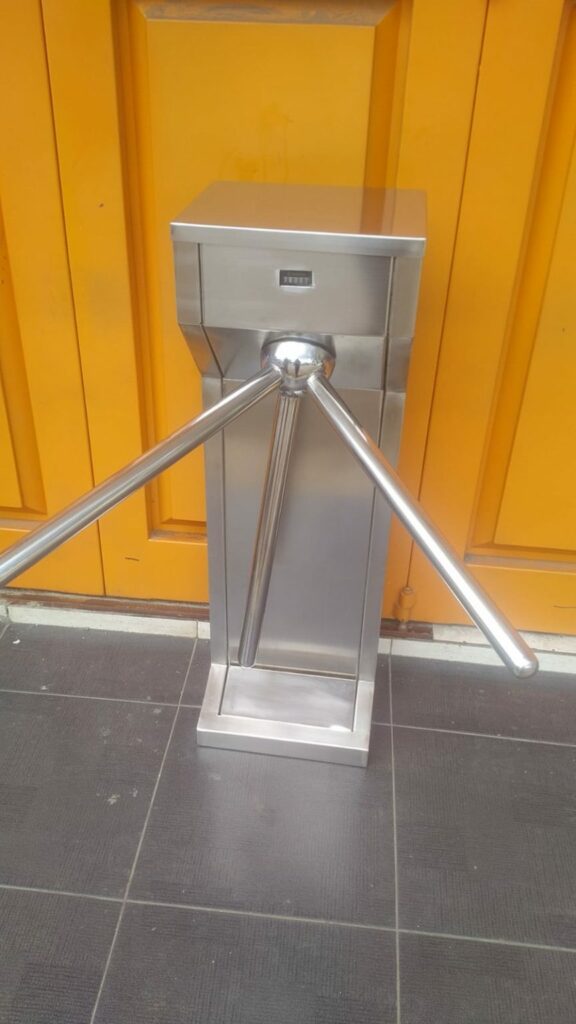PINTU PUTAR STAINLESS BOX SINGLE SATU ARAH | TRIPOD TURNSTILE TTS-SINGLE