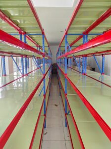 PEMASANGAN RAK BESI GUDANG SUSUN LIGHT DUTY SERBAGUNA KEKUATAN 150 KG/LEVEL TIPE C-150 DI KOTA BEKASI OLEH TIM RAJA RAK 