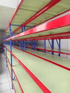 PEMASANGAN RAK BESI GUDANG SUSUN LIGHT DUTY SERBAGUNA KEKUATAN 150 KG/LEVEL TIPE C-150 DI KOTA BEKASI OLEH TIM RAJA RAK 