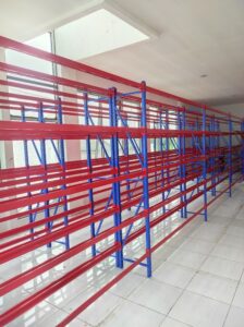 PEMASANGAN RAK BESI GUDANG SUSUN LIGHT DUTY SERBAGUNA KEKUATAN 150 KG/LEVEL TIPE C-150 DI KOTA BEKASI OLEH TIM RAJA RAK 