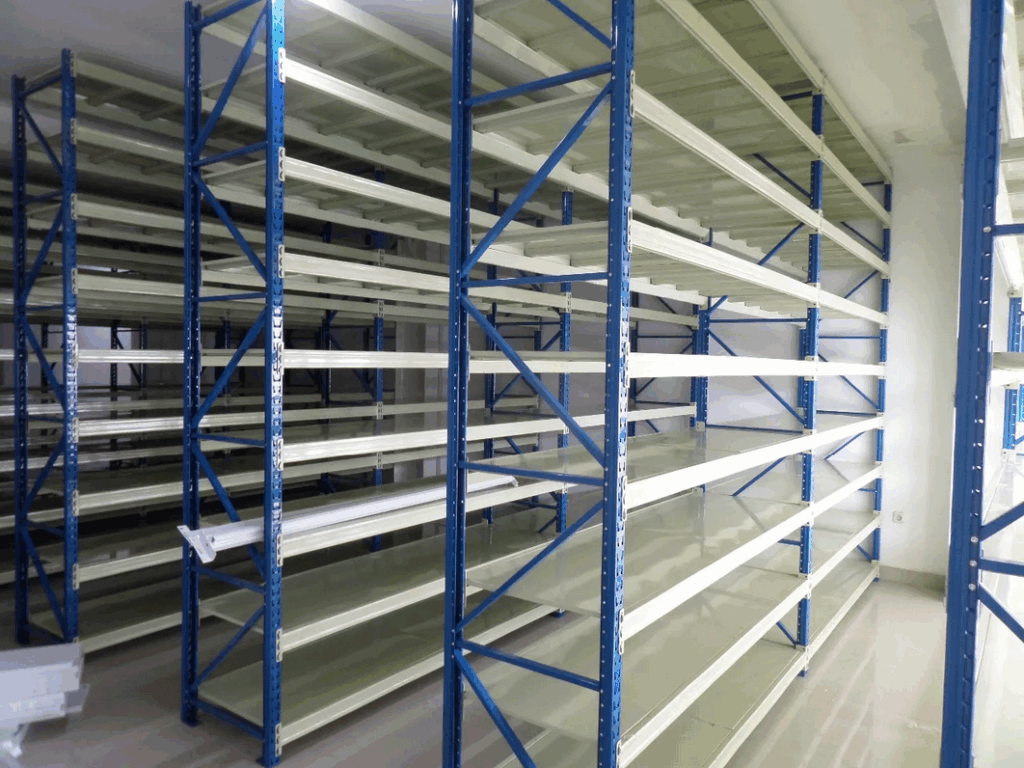 RAK BESI GUDANG MEDIUM DUTY SUSUN SERBAGUNA TIPE RR‑500 KAPASITAS 500KG/LEVEL SHELVING X 4 SHELVING ATAU 2 TON/UNIT | UKURAN PxL (200x60 CM) x Tinggi (200,250,300 CM) | RAJA RAK SUPERMARKET | KIRIM KE SELURUH INDONESIA