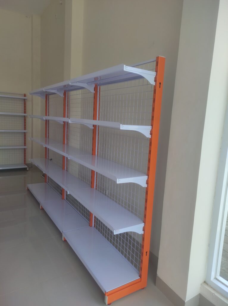 Pemasangan Rak Gondola Minimarket Display Toko Tipe JF-15 di Purwakarta oleh Tim Raja Rak Supermarket