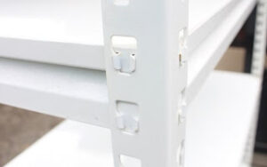 RAK BESI SIKU LUBANG BOLTLESS SLOTTED ANGLE TIPE GTM-100 UKURAN 118x55x240 CM, 5 SUSUN SHELVING, WARNA PUTIH | RAJA RAK SUPERMARKET